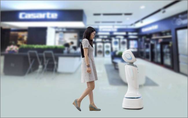 科沃斯与苏宁联合推出智慧零售机器人