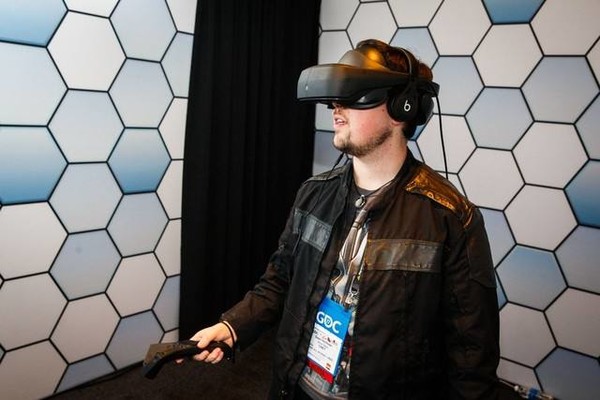 HTC被抛弃？LG将与Valve合作推出VR头盔