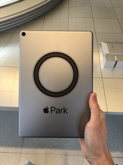 在ApplePark里 苹果用AR重现这件乔布斯最后作品
