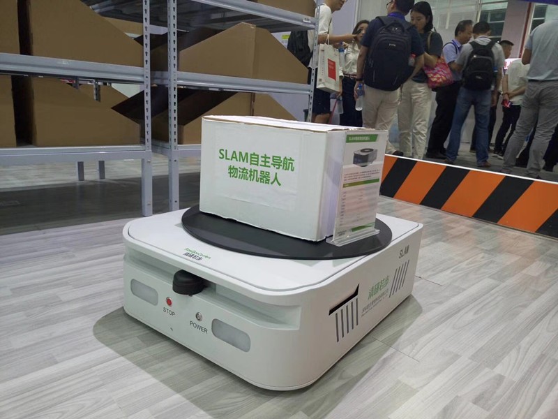 若步智能携五款物流机器人亮相广州国际物流装备展
