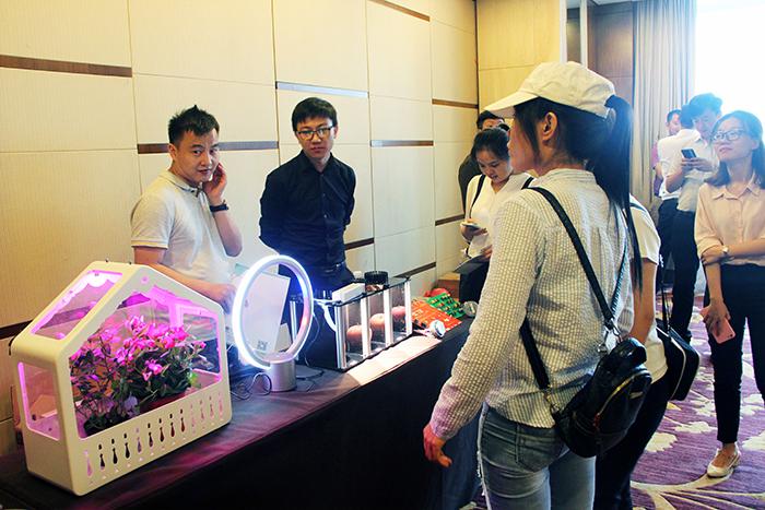 新晔电子携手欧司朗通用照明及舞台照明LED器件应用发展趋势广州专场研讨会成功举办