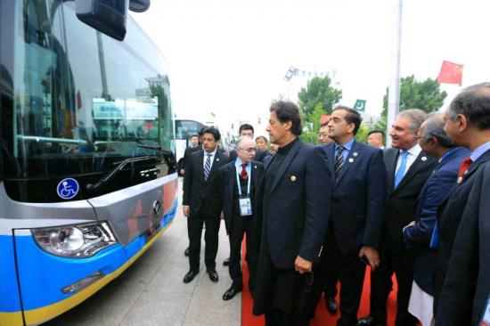 巴基斯坦总理关注新能源汽车 福田汽车展现中国“新能源”风采