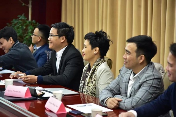 古瑞瓦特与越南工贸部商洽跨境光伏能源合作
