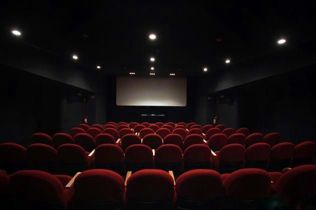 告别电影院，TCL 100X6C巨幕私人影院带你私享家庭影院