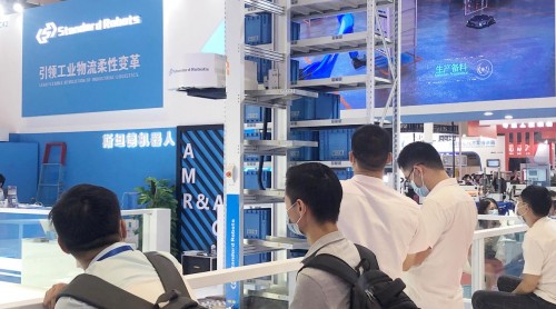打通产线-仓储物流自动化 斯坦德机器人亮相华南国际工业博览会