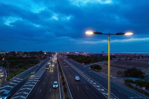 昕诺飞为大加那利岛的主干高速公路安装Interact City智能互联道路照明系统