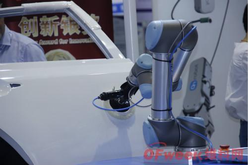 四大主流工业机器人行业市场分析