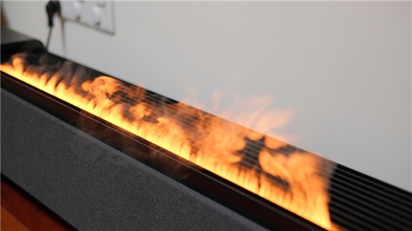 一台让城里人都能在家里烤上火的移动地暖~艾美特冬日火焰！