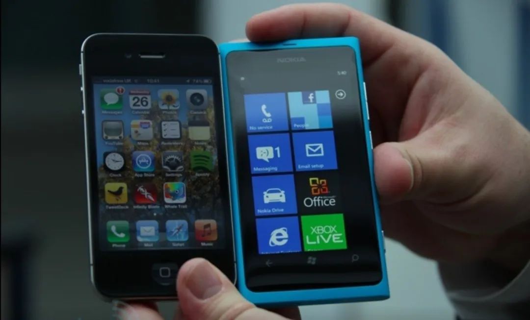 曾媲美 iOS 的 Windows Phone，为何惨遭微软抛弃？