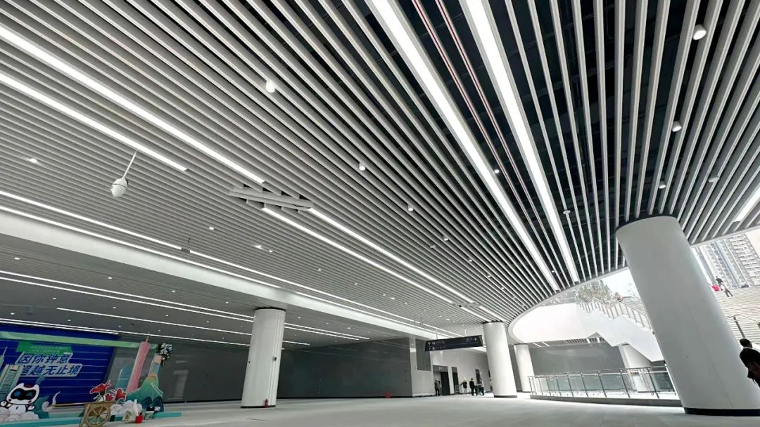 佛山照明助力广州白云站打造站城融合综合交通枢纽